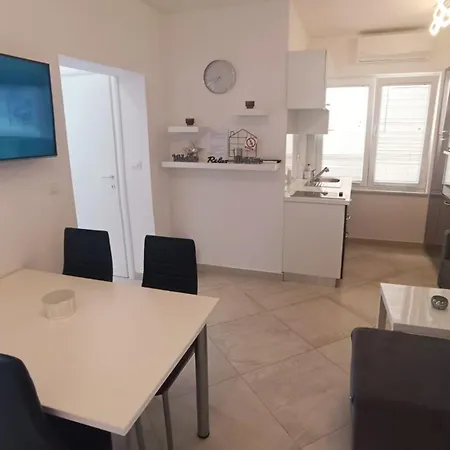 Infinity Appartement Pinezići