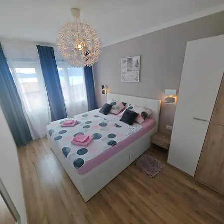 Infinity Apartman Pinezici (Krk)