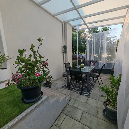 Infinity Apartman