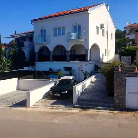 Infinity Apartman