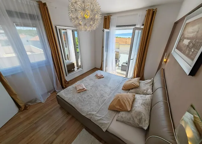 Infinity * Pinezići