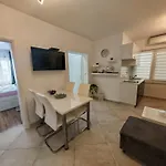 Apartment Infinity *